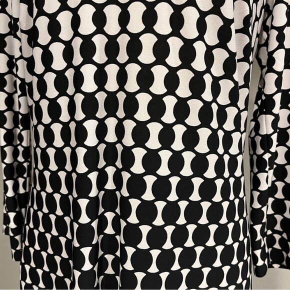 Donna Morgan Black White Geometric Long Sleeve Sheath Dress - Picture 4 of 13